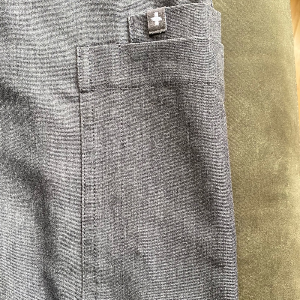 FIGS; technical collection. Scrubs